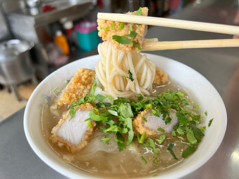 信義土魠魚羹、肉燥飯